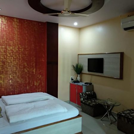 Surya Hotel Katni Εξωτερικό φωτογραφία